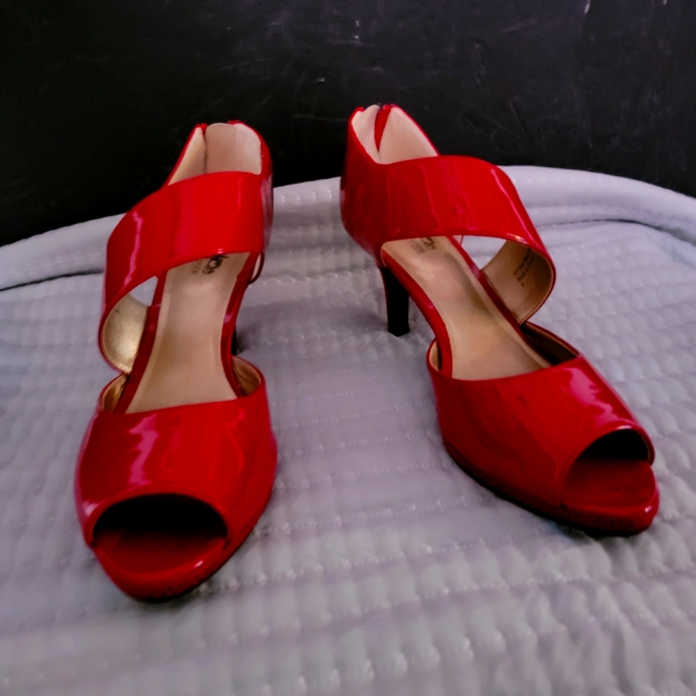 Coach and Four Size 9 Red Peep Toe Heels
